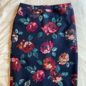 Xhilaration floral pencil skirt